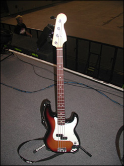 File:ScottNewBass12-01.jpg