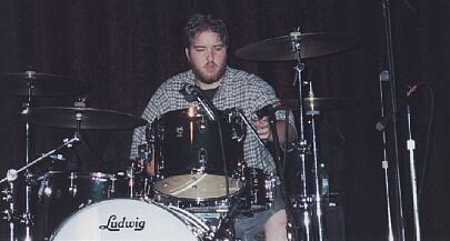 File:Pat before the show 8-14-01.jpeg