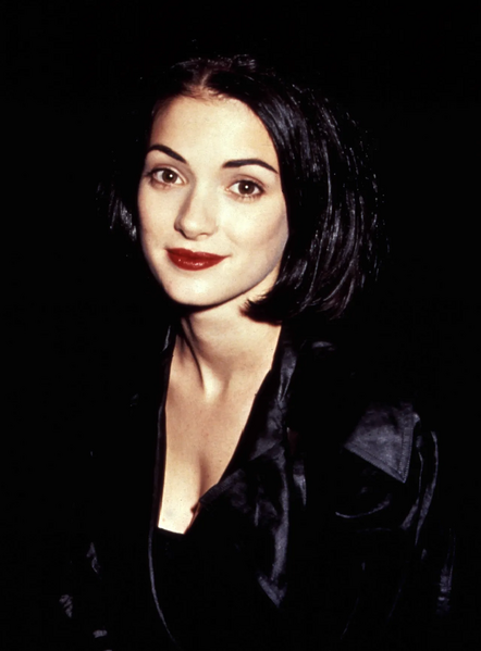 File:Winona Ryder 1990.webp