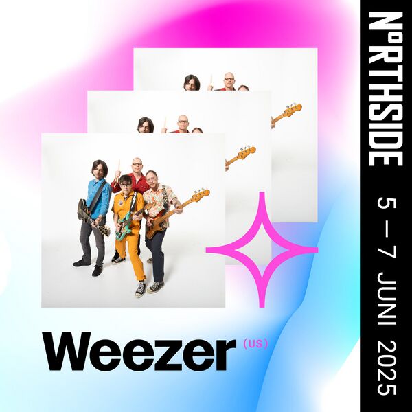 File:Weezer concert 2025-06-05.jpg