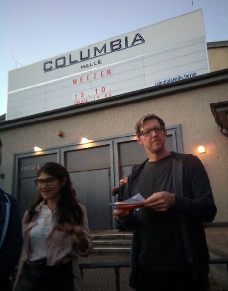 File:Berlin Karl marquee 2017-10-15.jpg