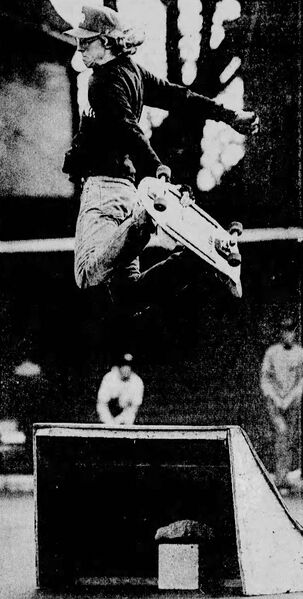 File:Karl The Buffalo Times 19871228.jpg
