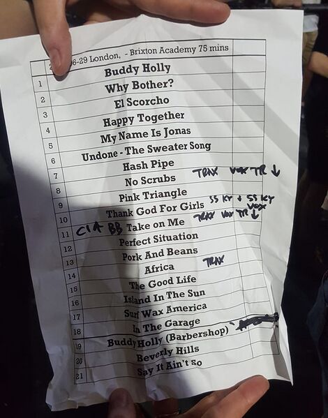 File:London set list 2019-6-29.jpg