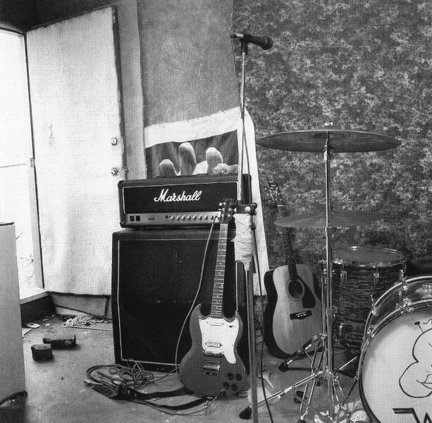 File:BlueD 105943booklet1.jpg