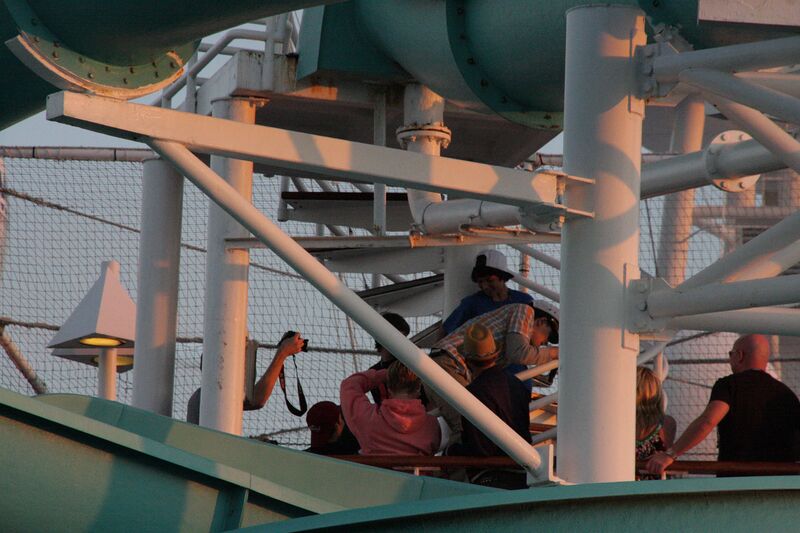 File:Lido deck IMG 4411 copy.jpg